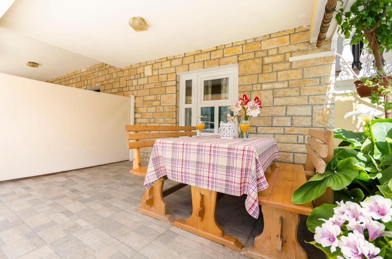 Tribalj Apartments And Room Take It Easy מראה חיצוני תמונה